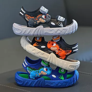| sandals for girls | women's sandals ☸2025 Phong Cách Mới Giày Sandal Trẻ Em Mùa Hè Hoạt Hình Dễ Thương Đế Mềm Mặc Bên Ngoài Giày Sandal Bé Trai Chống Trơn Trượt Velcro Cát✧