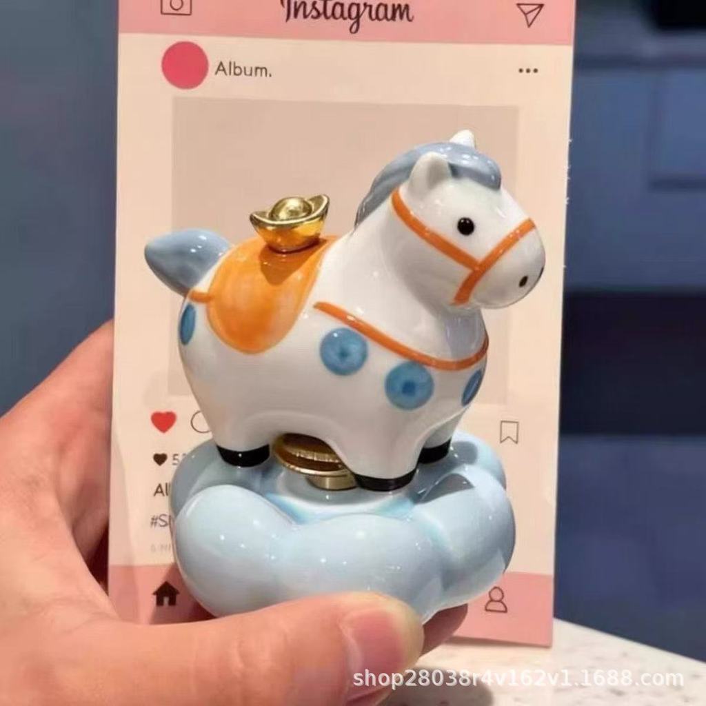 Gốm Zhuanzhuan Pony Xoay Ngựa Giàu Đồ Trang Trí Nhỏ Người Ảnh Hưởng Trang Trí Máy Tính Để Bàn Hor | BigBuy360 - bigbuy360.vn