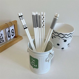 Set 5 đôi đũa sứ gốm trắng kháng khuẩn cao cấp Nhật Bản - Chịu nhiệt tốt, chống trơn trượt, an toàn khi sử dụng