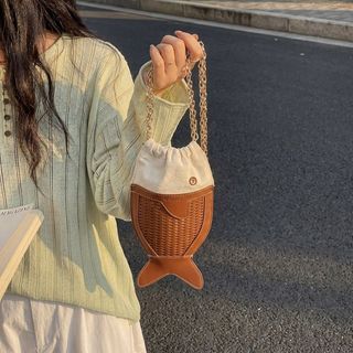 Dễ Thương Hình Cá Dệt Kết Cấu Túi Messenger Hoạt Hình Ngoại Vi Giá Trị Cao Phong Cách Mục Vụ Nhẹ Dễ Thương Túi Thường Ngày
