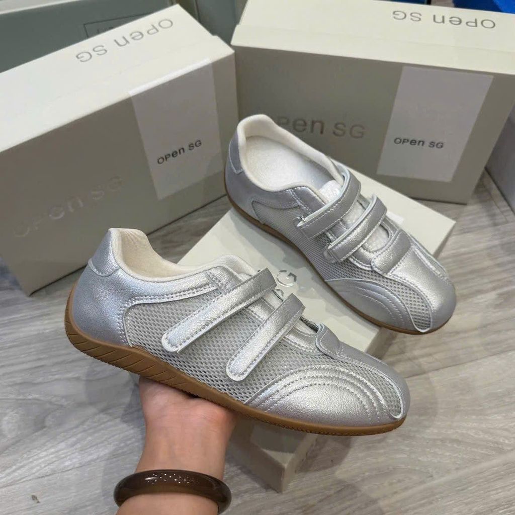 Giày thể thao nữ Mary Jane quai dán mũi tròn phối lưới thoáng khí siêu nhẹ V10 HOVAX | BigBuy360 - bigbuy360.vn