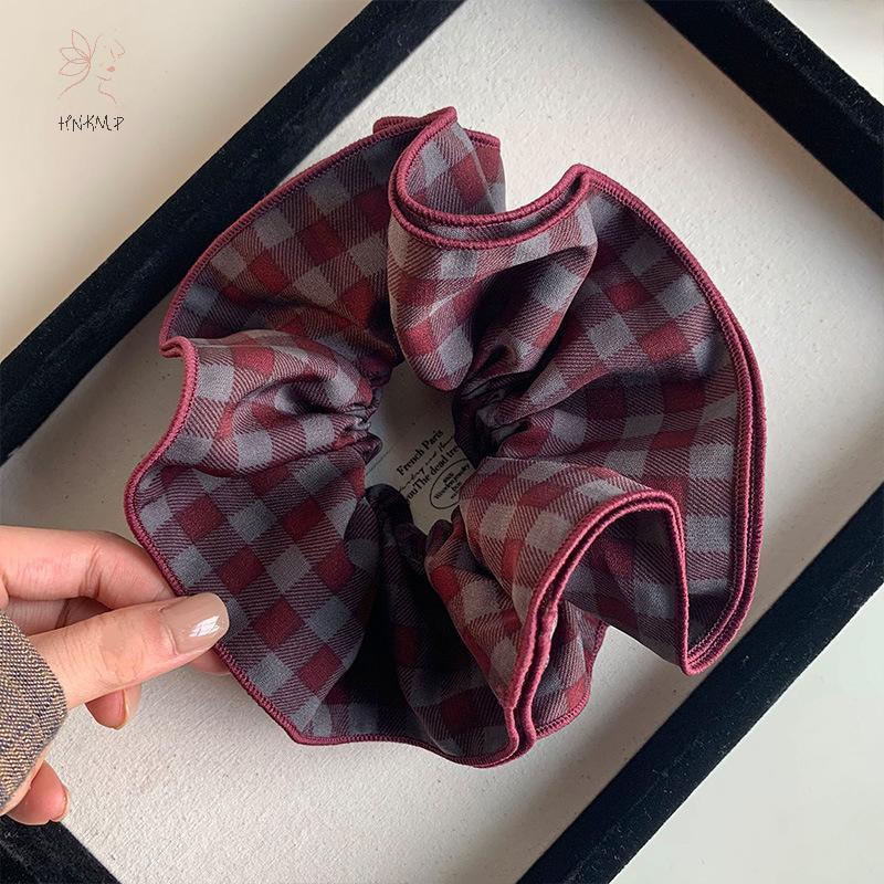 Scrunchies Vintage Kẻ Sọc - Phụ Kiện Tóc Thanh Lịch Cho Đuôi Ngựa