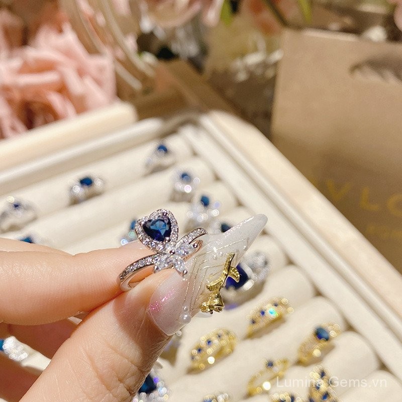 Nhẫn corundum màu xanh với thiết kế nhiều màu sắc bắt mắt