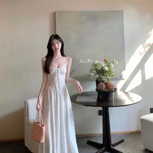 Đầm eo Filigree phong cách Pháp dành cho nữ Mùa hè 2026 Phong cách mới Off-White Phong cách kỳ nghỉ Ren-Up Váy đeo cổ chữ v