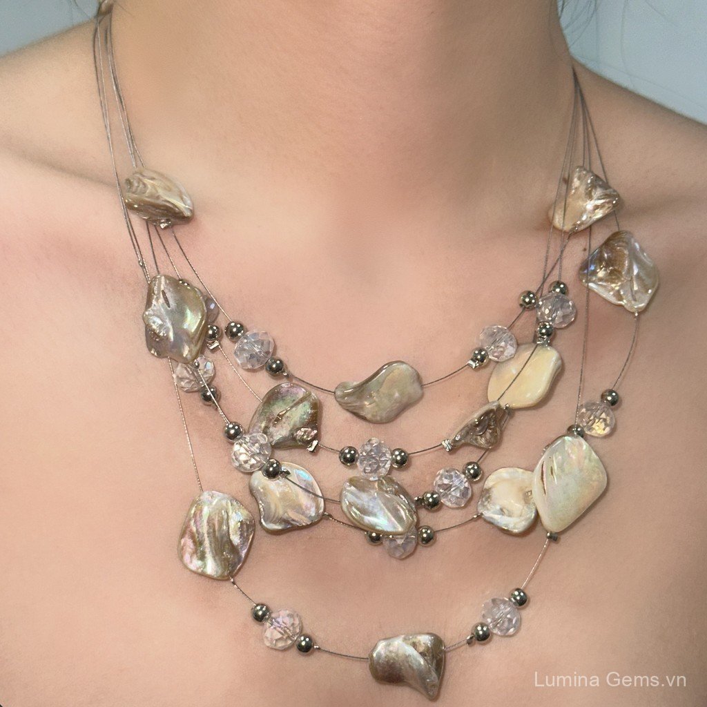 Vòng cổ xương đòn không đều, style cá tính đơn giản, thời trang phù hợp