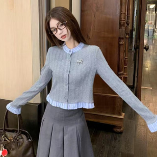 Áo sơ mi và cardigan kèm váy xếp ly nữ, chất liệu nhẹ, phong cách trưởng thành và Hàn Quốc, sang trọng cho đầu thu 2025
