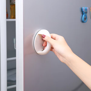 Hiện Đại Đơn Giản Không Đục Lỗ Tay Cầm Bằng Nhựa Cửa Sổ Tay Nắm Cửa Tủ Quần Áo Ngăn Kéo Tay Cầm Dính QJV2