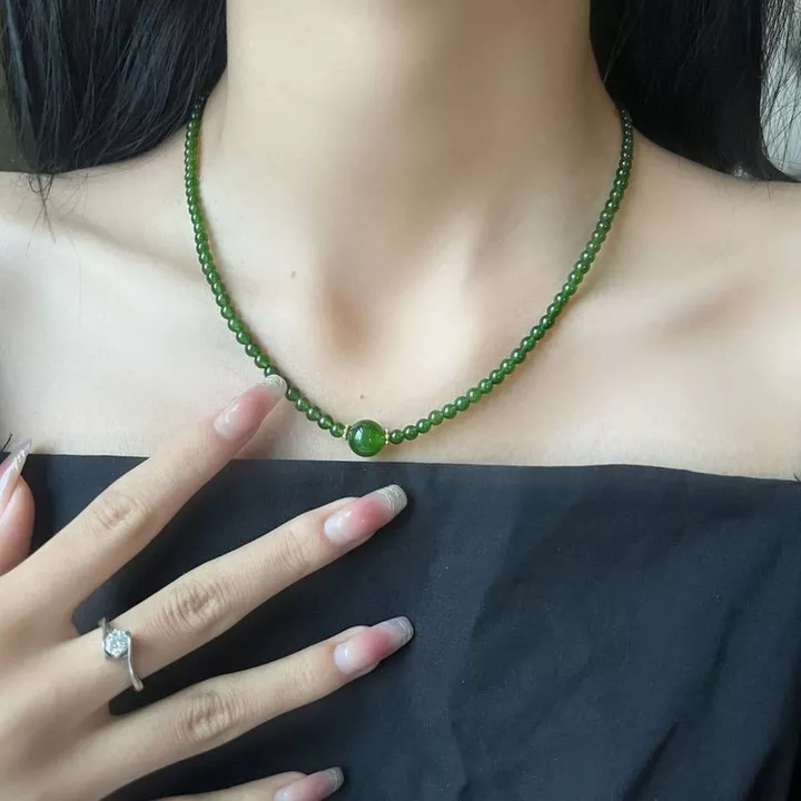 Nga Cũ Khoáng Chất Chất Liệu Hetian Jasper Rau bina Xanh Siêu Mịn Vòng Cổ Hạt Xiaomi Dương Xanh Xương Đòn Chuỗi Chrysoprase 26 / 8 / 19 * 1.3