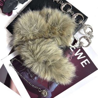 Thắt lưngpunk với thiết kế mặt trăng và ngôi sao bằng lông thú giả và dây kim loại - Style cổ điển Y2K