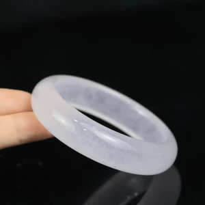 Vòng tay nữ trắng được đánh bóng bằng đá cao hoàn hảo của Seiko