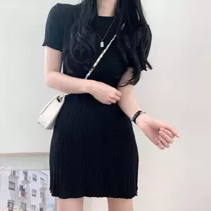 Váy dệt kim tình yêu đầu tiên kiểu Pháp nhỏ màu trơn eo hẹp ngọt ngào Khuôn viên giảm tuổi Váy cổ tích tươi