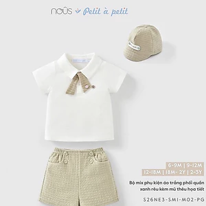NOUS 2026 - Bộ mix phụ kiện áo trắng phối quần xanh rêu kèm mũ thêu họa tiết