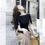 Áo thun ngắn tay một vai màu đen mùa hè kiểu Pháp Xù Thiết kế thích hợp Slim-fit Slimmer Look White Tính khí phù hợp cho nữ Hot Girl Top