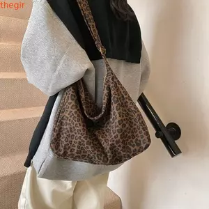 Túi đeo vai in họa tiết da báo THEGIRL8B, Túi đeo chéo vải Canvas phong cách Hàn Quốc, Dây đeo vai có thể điều chỉnh thông thường Túi đeo vai dung tích lớn Túi xách nữ sinh viên