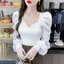 Mùa thu đông 2026 Áo sơ mi dệt kim cổ chữ V phong cách Pháp Thiết kế thích hợp Slim-fit Nhẹ nhàng Phong cách phương Tây thon gọn hơn có thể mặc bên trong bên ngoài dài-