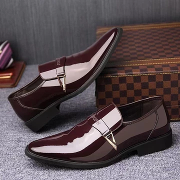 Miễn phí vận chuyển, giày nam công sở lịch lãm, giày nam trẻ trung đa năng, giày da nam đen chống thấm nước, giày da bóng, giày nam cỡ lớn.