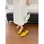 TT Mũi Nhọn Nửa Dép Nữ Dây Đeo Khóa Phẳng Mules Mùa Thu 2026 Phong Cách Mới
