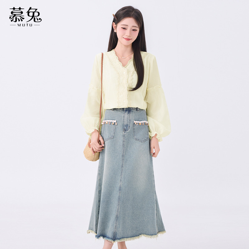 Mutu Váy Denim Rách Retro Cao Cấp Cho Mùa Xuân 2026, Thiết Kế Ôm Body Chữ A Đuôi Cá