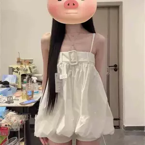 Áo yếm trắng Bud Fluffy dành cho nữ Thiết kế mặc ngoài mùa hè Cảm giác thuần khiết Desire Sang trọng Slimer Look Hot Girl Off-the-Shoulder Top