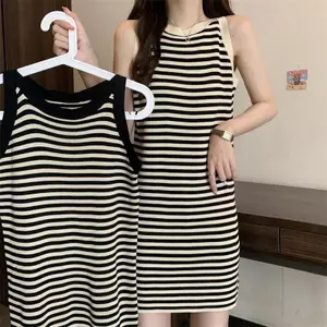 Đầm dây dệt kim sọc phong cách Hàn Quốc mùa hè Slim-fit thon gọn hơn Thiết kế thích hợp Áo Vest không tay hẹp