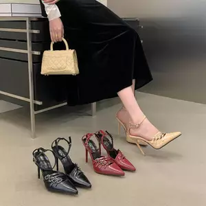 TT 2026 Mùa Hè Phong Cách Mới Thời Trang Mũi Nhọn Cao Gót 11CM Lưng Nhỏ Rỗng Dép