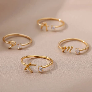 Nhẫn đồng 26 chữ cái đương đại với đá zircon, điều chỉnh vừa vặn cá nhân