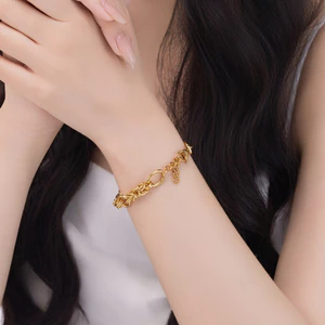Lắc Tay nữ Twist Fusion cao cấp, cá tính, trẻ trung, đi tiệc đi chơi - DOJI