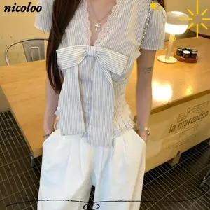 NICOLOO Áo Sơ Mi Nơ Cổ Chữ V, Ren Viền Áo Thun Sọc Thoáng Khí, Họa Tiết Sọc Thắt Nơ Chi Tiết Tay Ngắn Top Nữ