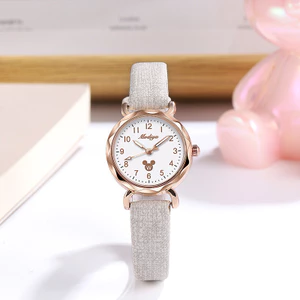 Đồng hồ nữ hoạt hình mới Đồng hồ nữ thời trang dễ thương