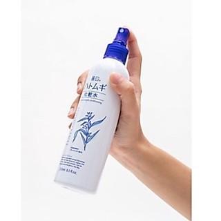 Xịt khoáng dưỡng ẩm, sáng da Hatomugi Nhật Bản