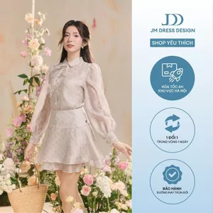 Set Áo sơ mi cổ đức tròn đính nơ họa tiết 2R05.2503OG, Chân váy pattern đổ hai tầng họa tiết 4R02.2503OG, set đồ nữ JM
