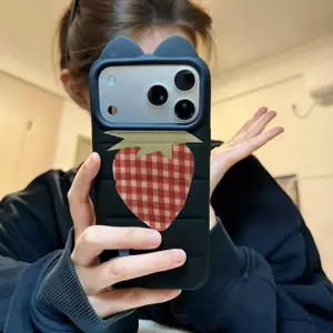 Dâu tây sọc Đối với trường hợp iPhone 17pro iphone16/ Chống ngã 15/14 lỗ lớn 13/12/11 mới