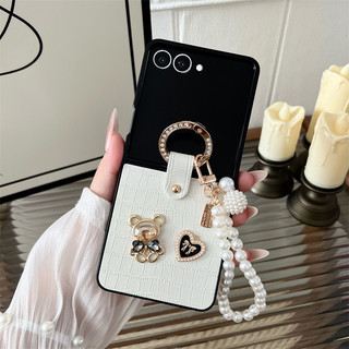 Ốp Lưng Vòng Tay Ngọc Trai Họa Tiết Cá Sấu Cho Samsung Galaxy Z Flip 7 Flip 7FE Z Flip 6 Z Flip 5 Z Flip 4 Z Flip 3 Sang Trọng Gấu Kim Cương Nhẫn Khóa