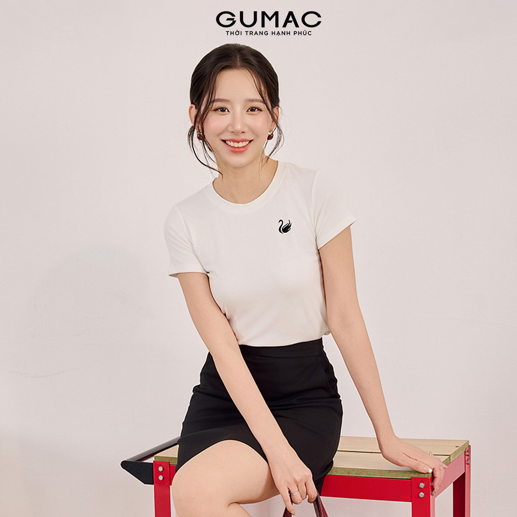 Áo Thun Nữ Cổ Tròn GUMAC Form Slim Ôm Nhẹ Thêu Hình Thiên Nga Cách Điệu ATF08007