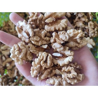 Hạt Óc chó Mỹ ruột vàng Famiyumi hạt to sấy nguyên vị -walnut nhập khẩu Mỹ