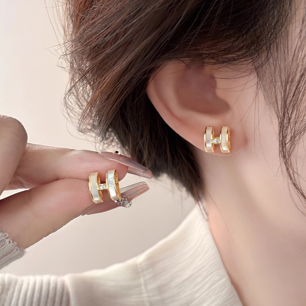 Bông tai vàng thanh lịch sang trọng nhẹ bạc s925