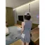 Mùa hè cao cấp giác quan bốn thanh Váy đeo cổ xếp ly Thiết kế độc đáo Slim-fit Slimer Look Váy không tay khí chất cho nữ