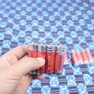 Vỉ gồm 2 pin con thỏ điện mạnh AAA