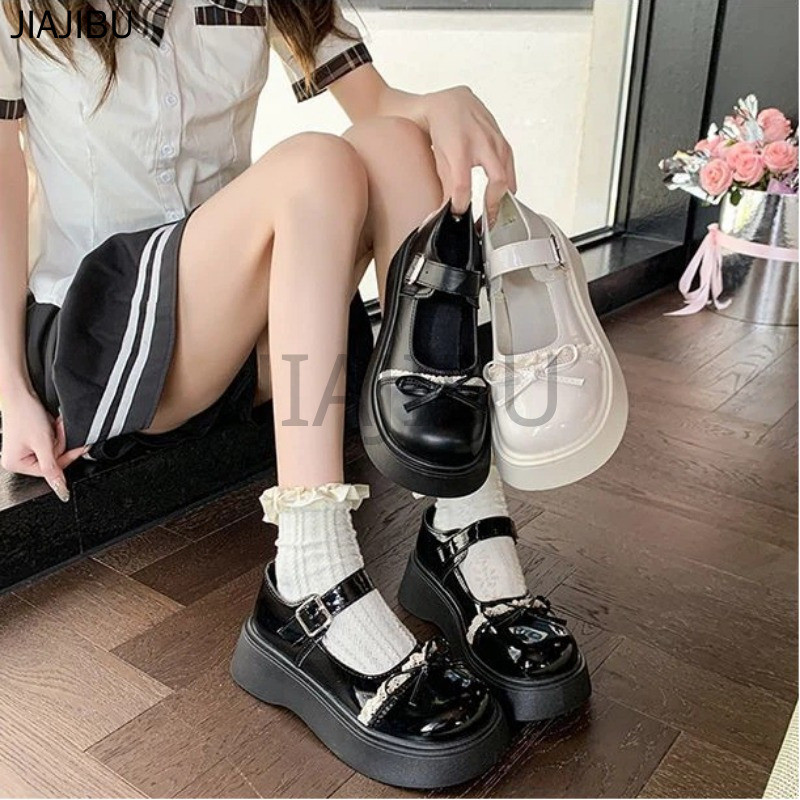 Giày Công Chúa Lolita Đế Mềm Kiểu Dáng Công Chúa JK Nhật Bản Cổ Điển Có Nơ Cho Bé Gái Korean Fashion Non-slip Round Toe Cosplay Platform Mary Jane Doll Shoes Giày Bệt Thường Ngày Chất Lượng Cao Màu Be/đen Phong Cách Đại Học Anh Dành Cho Nữ