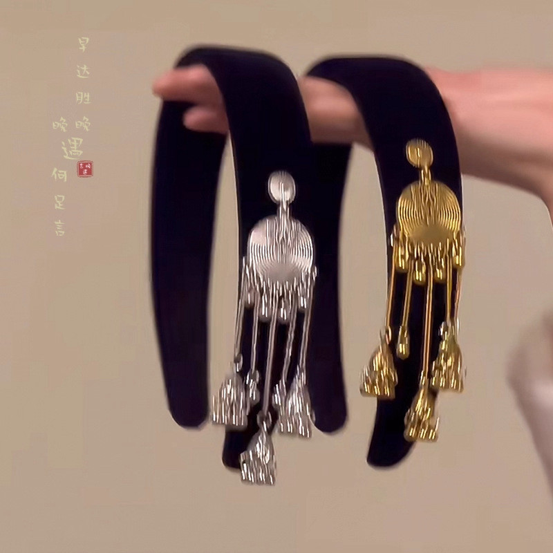 MAUROPOLI [Hàng có sẵn] Miaojiang Girl Băng đô tua rua nhung đỏ Nữ Phong cách Trung Quốc mới Phong cách dân tộc Đầu lâu cao áp Băng đô Phụ kiện tóc cổ điển