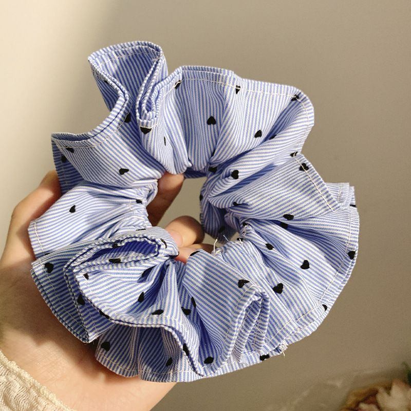 Scrunchie kẻ sọc nhiều trái tim (4 lớp)