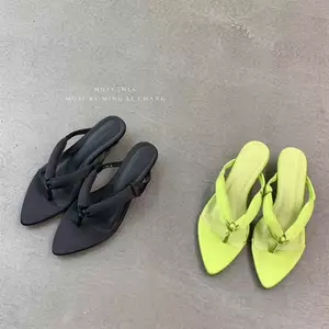 TT Thời Trang Mũi Nhọn Lật Nữ Mùa Hè Satin Dây Đeo Chéo Dép Dép Chống Trơn Trượt Kỳ Nghỉ Bãi Biển Cát