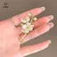 Trâm cài hoa nhài xanh tính khí cổ điển dành cho nữ trồng hoa ngọc trai Corsage chống lộ Phụ kiện Pin Quà tặng trang sức [Mina]