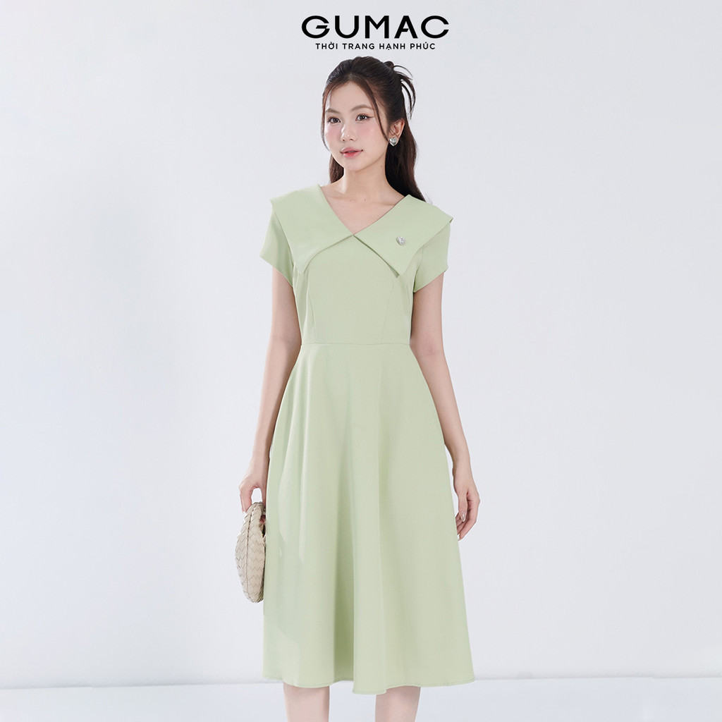 Đầm Nữ Dáng A Xòe GUMAC Cổ V Đính Phụ Kiện Chất Chéo Nhật Đứng Form DF07048