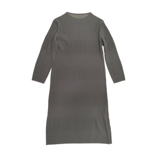 Đầm Miyake dáng thẳng, drap ôm, thiết kế đơn giản và thời trang với chi tiết xếp ly