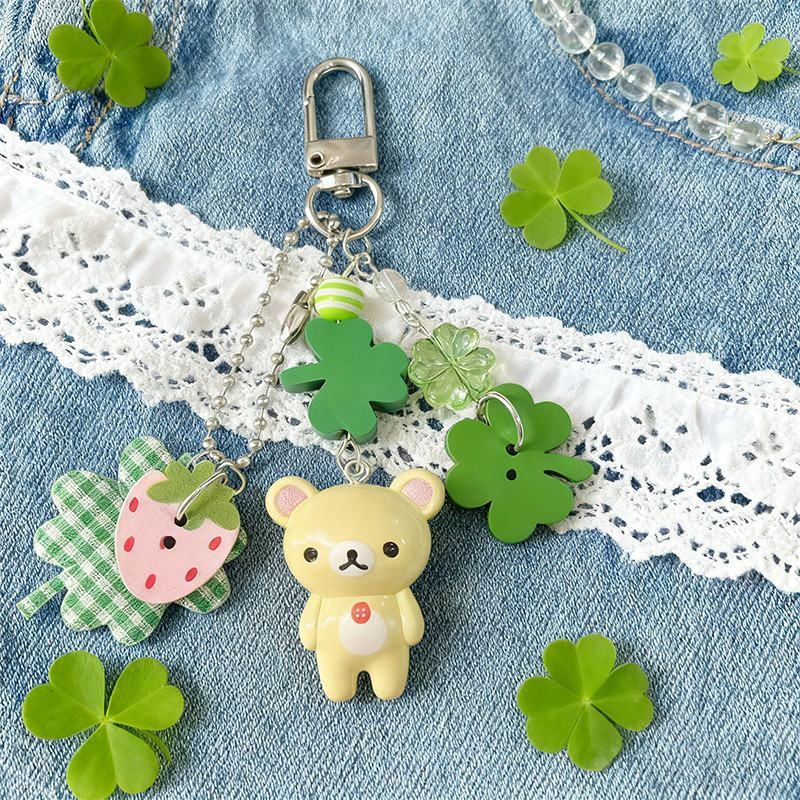 [dollpen] Túi đựng chìa khóa hình gấu cỏ ba lá thủ công Mặt dây chuyền máy ảnh phong cách Nhật Bản dễ thương