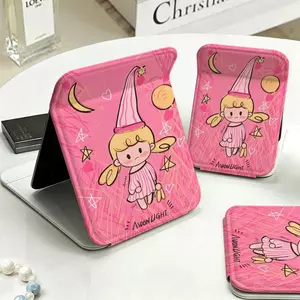 Gương gập gọn cô gái pháp thuật đội nón nhọn cùng sao trắng nền hồng xinh đẹp