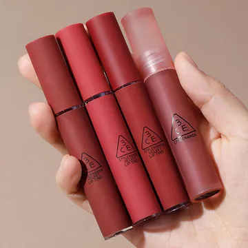 Lip Glaze Chic Velvet Matte Foggy Finish Oil Free Light Fit Student Brighten Complex Daily Lip Cosmetic Lip Glaze