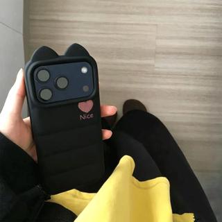 Trái tim màu đỏ nhạt Đối với trường hợp iPhone 17pro iphone16/15/14 lỗ lớn 13/12/11 mới