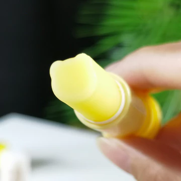 Kem Dưỡng Ẩm Son Môi Trẻ Em Dưỡng Ẩm Dưỡng Ẩm Bé Gái Đặc Biệt Son Môi Thu Đông Bé Trai Bé Sơ Sinh Son Môi